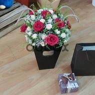 Love expressions - Box with flowers
