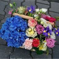 Colorful feelings and moments - Box with flowers...