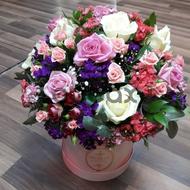 Bright flowers - Box with flowers