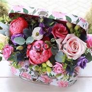 In love - Box with flowers