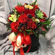 Every moment with love - Box with flowers