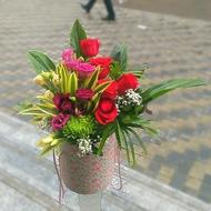 Rose and Brightness - Box with flowers