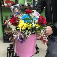 Excessive joy - Box with flowers
