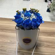 The delicacy of the rose color - Box with flower...