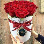 Color and Simplicity of Love - Box with flowers