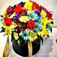 Love and colors - Box with flowers