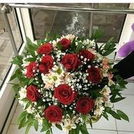 Hər zaman romantizm -  Gül buketi